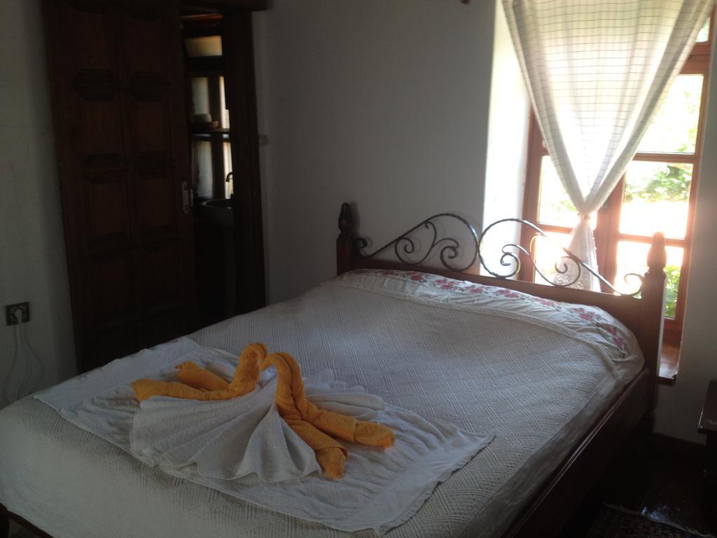 Salkim Konak Ve Agac Evler Casa de hóspedes Selçuk Quarto foto